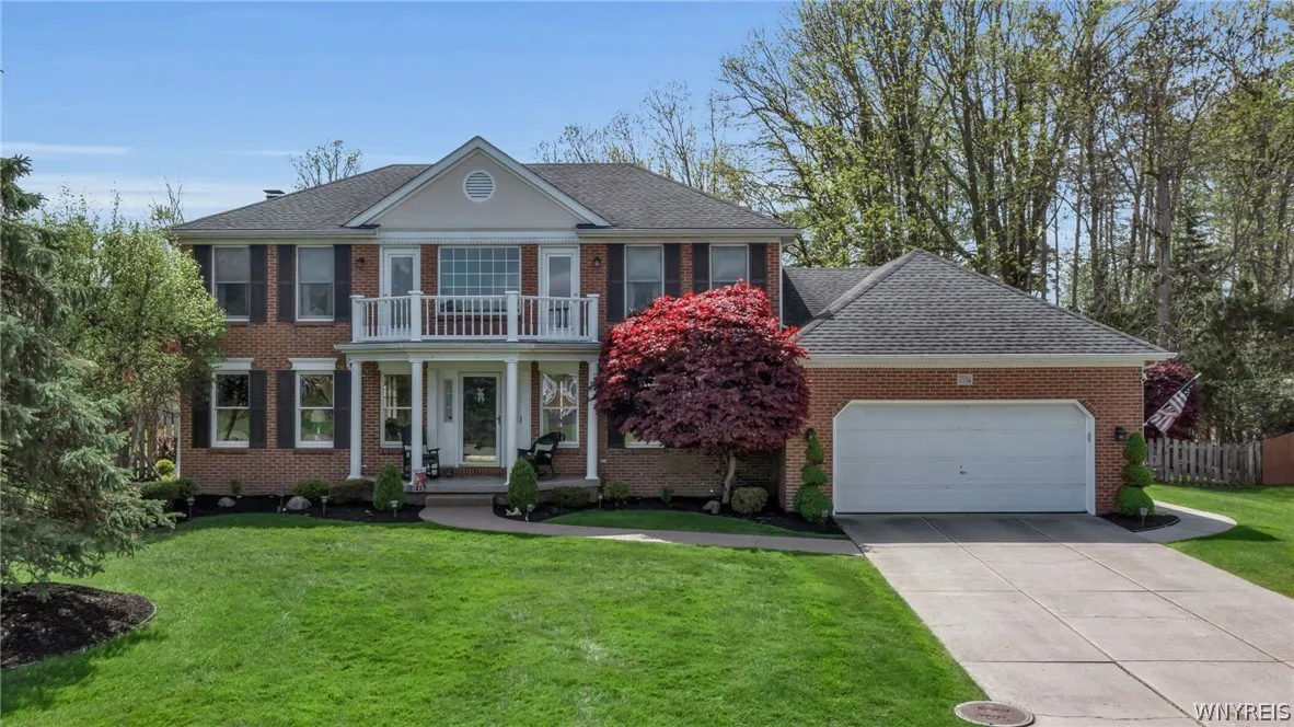 5534 Via Marina, Clarence, New York 14221, Clarence, New York 14221, 4 Bedrooms Bedrooms, 9 Rooms Rooms,2 BathroomsBathrooms,Residential,For Sale,5534 Via Marina, Clarence, New York 14221,0,B1680506