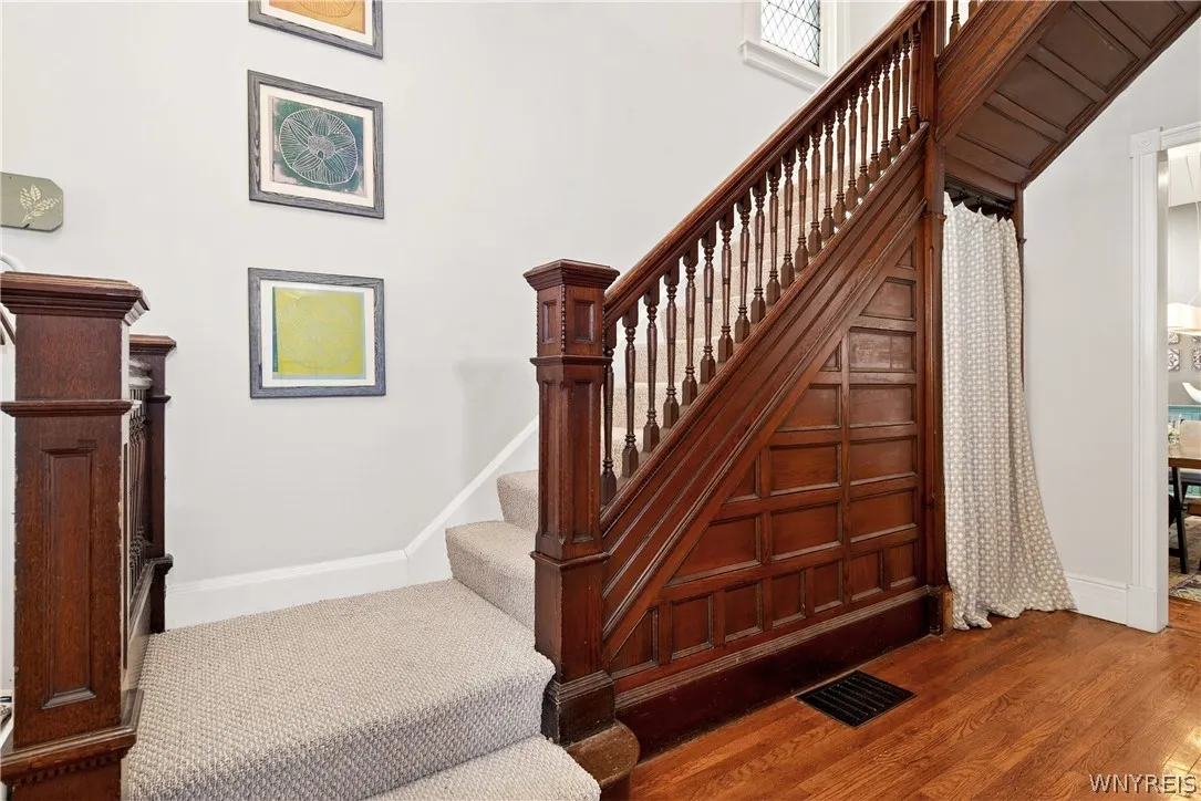 433 Breckenridge Street, Buffalo, New York 14213, Buffalo, New York 14213, 4 Bedrooms Bedrooms, 10 Rooms Rooms,1 BathroomBathrooms,Residential,For Sale,433 Breckenridge Street, Buffalo, New York 14213,0,B1680548