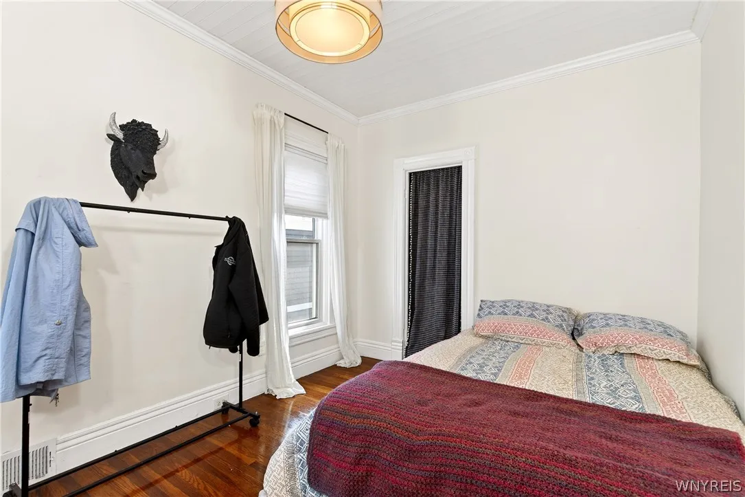 433 Breckenridge Street, Buffalo, New York 14213, Buffalo, New York 14213, 4 Bedrooms Bedrooms, 10 Rooms Rooms,1 BathroomBathrooms,Residential,For Sale,433 Breckenridge Street, Buffalo, New York 14213,0,B1680548