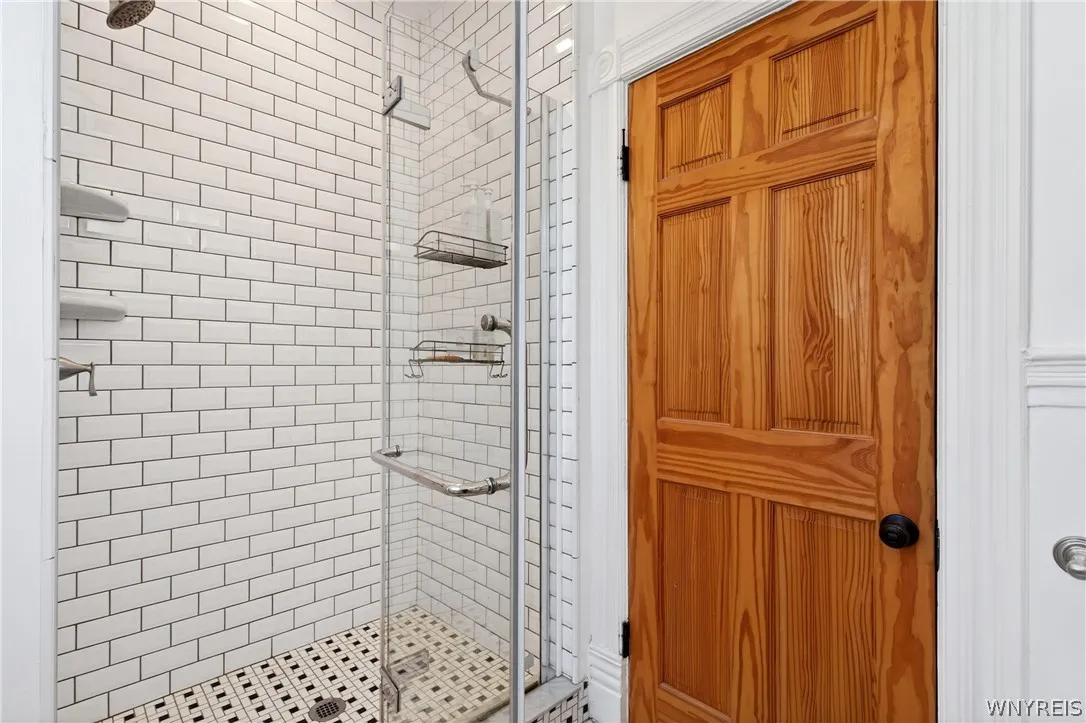 433 Breckenridge Street, Buffalo, New York 14213, Buffalo, New York 14213, 4 Bedrooms Bedrooms, 10 Rooms Rooms,1 BathroomBathrooms,Residential,For Sale,433 Breckenridge Street, Buffalo, New York 14213,0,B1680548