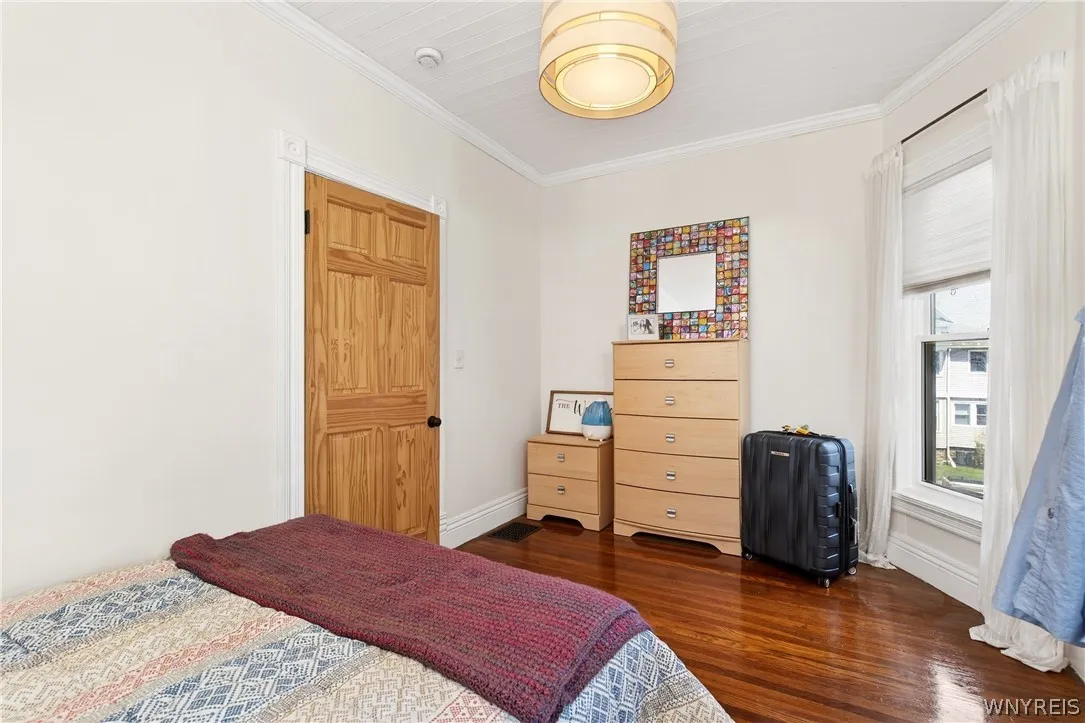 433 Breckenridge Street, Buffalo, New York 14213, Buffalo, New York 14213, 4 Bedrooms Bedrooms, 10 Rooms Rooms,1 BathroomBathrooms,Residential,For Sale,433 Breckenridge Street, Buffalo, New York 14213,0,B1680548