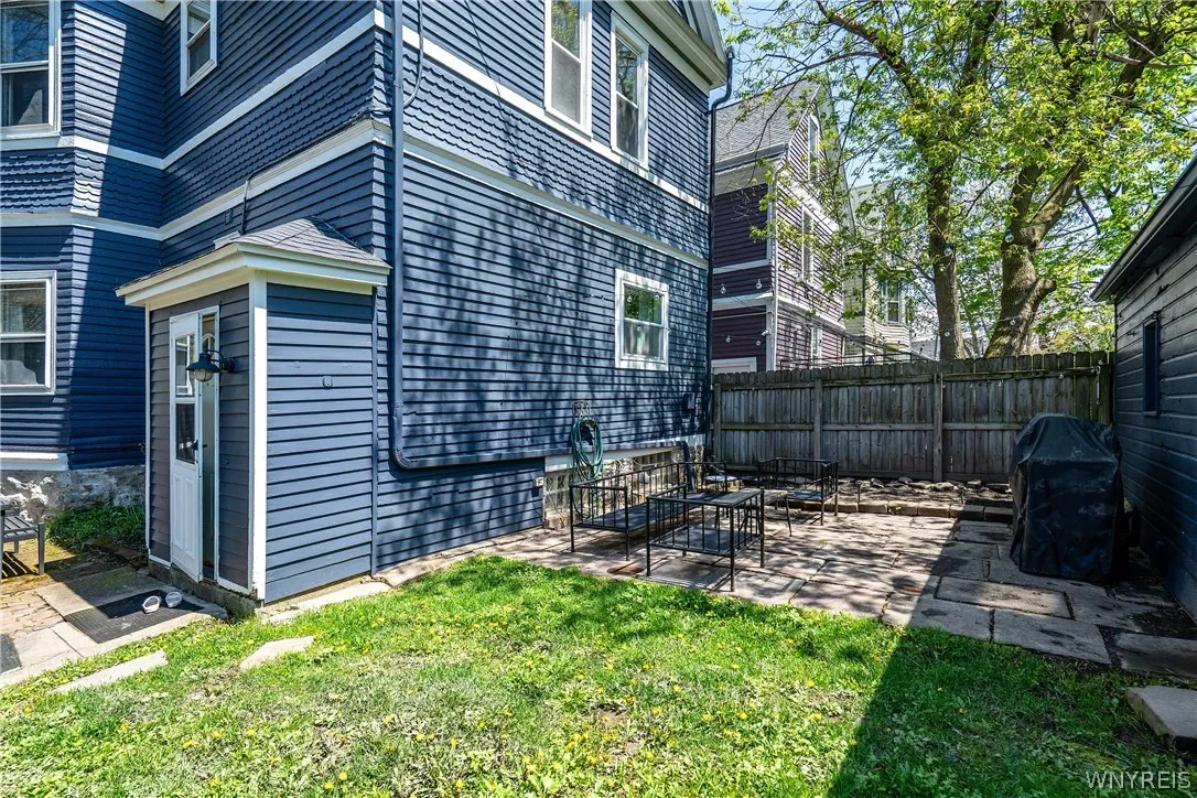 433 Breckenridge Street, Buffalo, New York 14213, Buffalo, New York 14213, 4 Bedrooms Bedrooms, 10 Rooms Rooms,1 BathroomBathrooms,Residential,For Sale,433 Breckenridge Street, Buffalo, New York 14213,0,B1680548