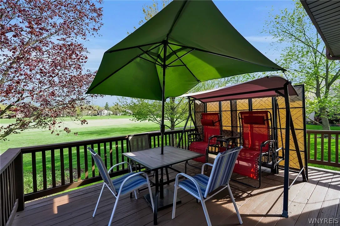 252 Old Meadow Drive, Amherst, New York 14051, Amherst, New York 14051, 2 Bedrooms Bedrooms, 7 Rooms Rooms,1 BathroomBathrooms,Residential,For Sale,252 Old Meadow Drive, Amherst, New York 14051,0,B1680496