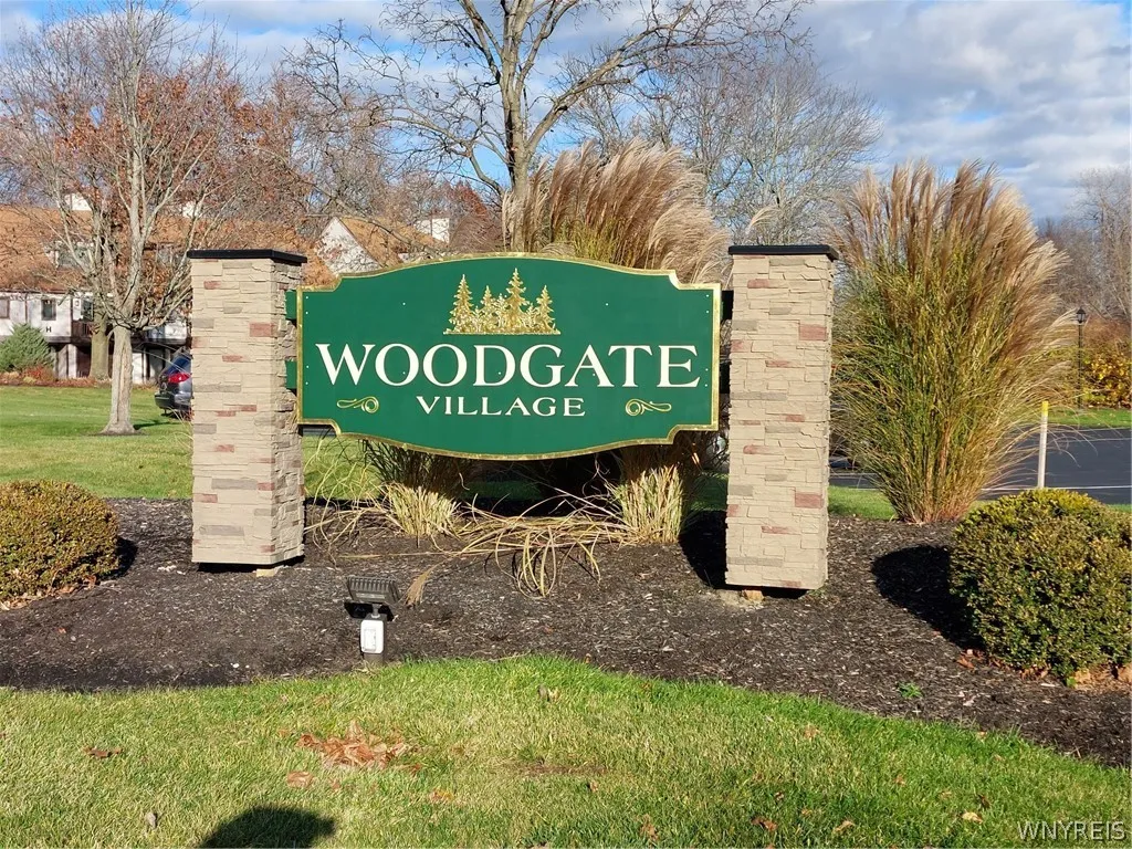 252 Old Meadow Drive, Amherst, New York 14051, Amherst, New York 14051, 2 Bedrooms Bedrooms, 7 Rooms Rooms,1 BathroomBathrooms,Residential,For Sale,252 Old Meadow Drive, Amherst, New York 14051,0,B1680496