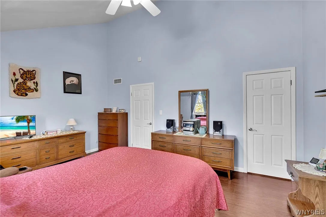 252 Old Meadow Drive, Amherst, New York 14051, Amherst, New York 14051, 2 Bedrooms Bedrooms, 7 Rooms Rooms,1 BathroomBathrooms,Residential,For Sale,252 Old Meadow Drive, Amherst, New York 14051,0,B1680496