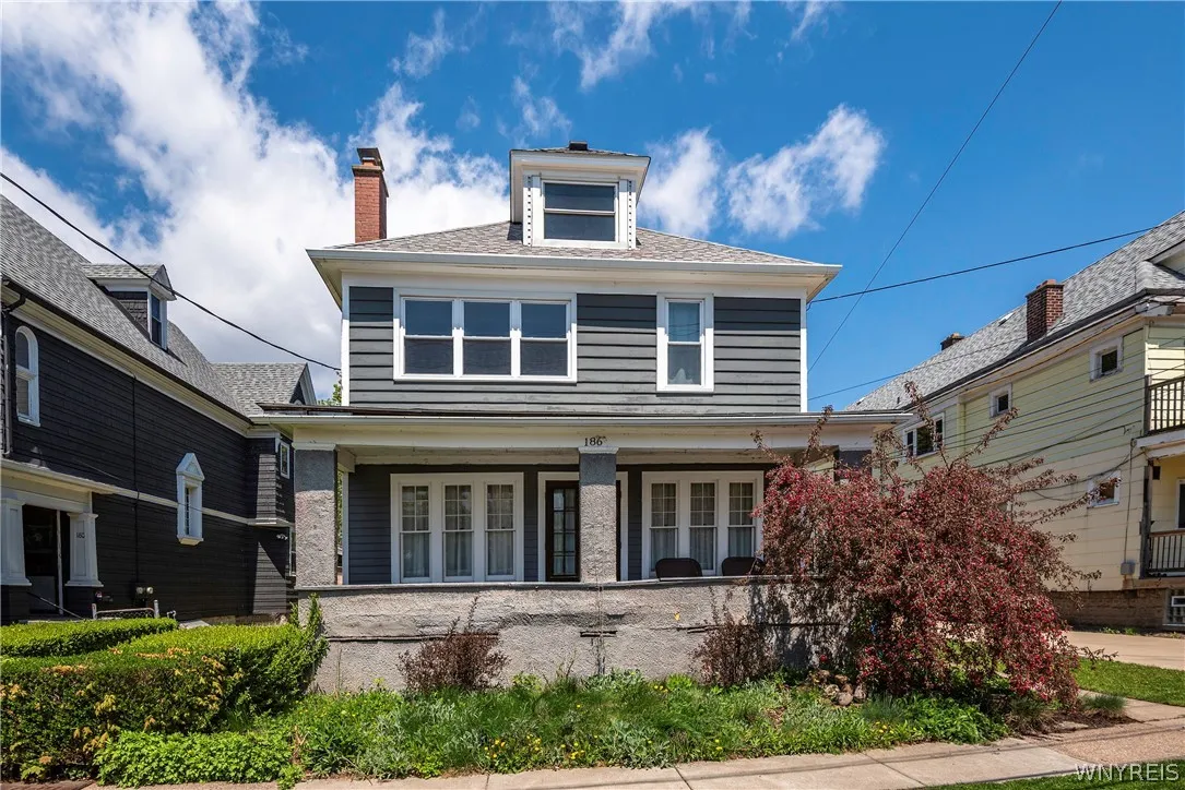 186 Bird Avenue, Buffalo, New York 14213, Buffalo, New York 14213, 6 Bedrooms Bedrooms, ,3 BathroomsBathrooms,Residential,For Sale,186 Bird Avenue, Buffalo, New York 14213,0,B1680776