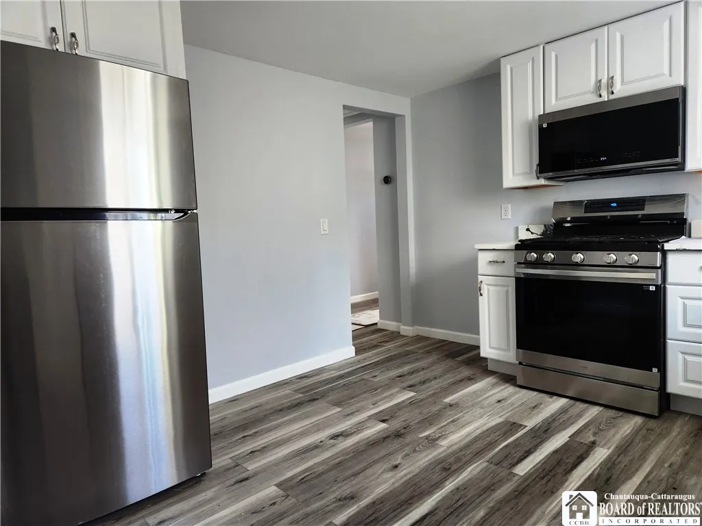 5347 Lake Avenue, Orchard Park, New York 14127, Orchard Park, New York 14127, 3 Bedrooms Bedrooms, 7 Rooms Rooms,1 BathroomBathrooms,Residential,For Sale,5347 Lake Avenue, Orchard Park, New York 14127,0,R1680642