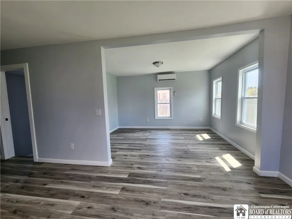 5347 Lake Avenue, Orchard Park, New York 14127, Orchard Park, New York 14127, 3 Bedrooms Bedrooms, 7 Rooms Rooms,1 BathroomBathrooms,Residential,For Sale,5347 Lake Avenue, Orchard Park, New York 14127,0,R1680642