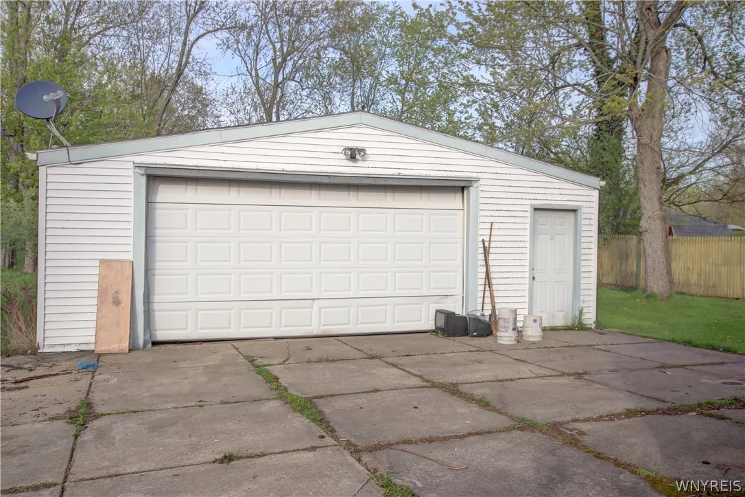 143 Franklin Street, Tonawanda, New York 14150, Tonawanda, New York 14150, 3 Bedrooms Bedrooms, 9 Rooms Rooms,1 BathroomBathrooms,Residential,For Sale,143 Franklin Street, Tonawanda, New York 14150,0,B1680588