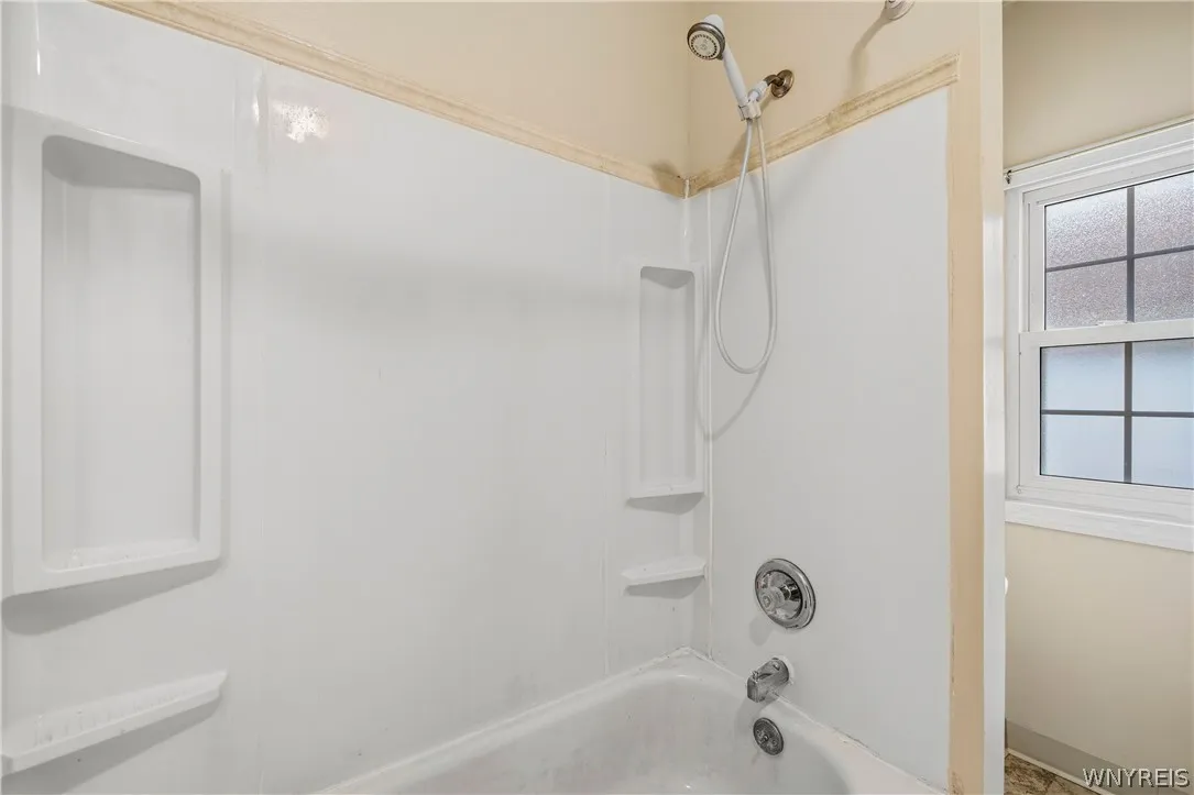 12 Simson Street, Tonawanda, New York 14120, Tonawanda, New York 14120, 2 Bedrooms Bedrooms, 6 Rooms Rooms,1 BathroomBathrooms,Residential,For Sale,12 Simson Street, Tonawanda, New York 14120,0,B1679925