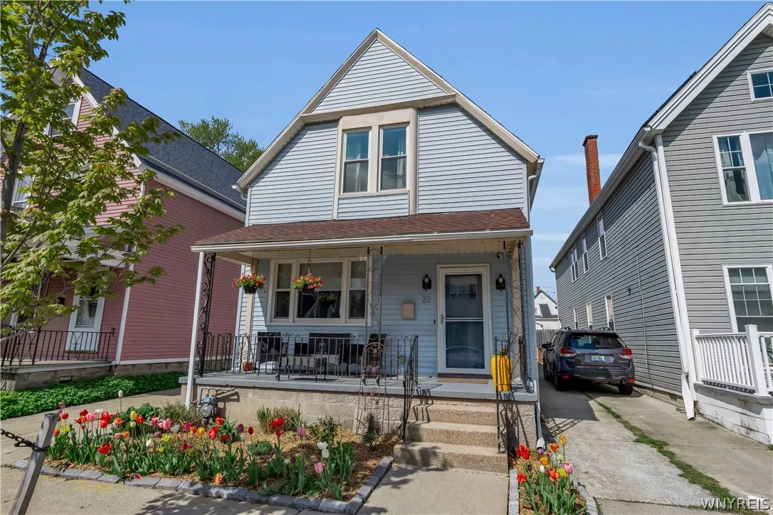 22 South Putnam Street, Buffalo, New York 14213, Buffalo, New York 14213, 3 Bedrooms Bedrooms, 11 Rooms Rooms,2 BathroomsBathrooms,Residential,For Sale,22 South Putnam Street, Buffalo, New York 14213,0,B1681095