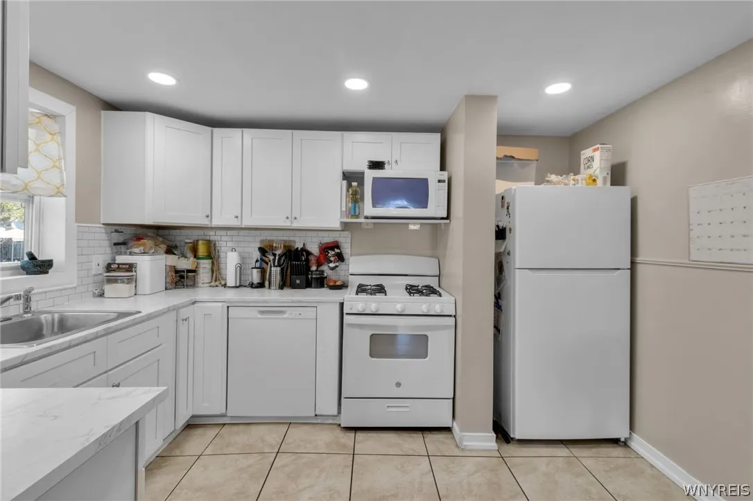 381 Herkimer Street, Buffalo, New York 14213, Buffalo, New York 14213, 3 Bedrooms Bedrooms, 8 Rooms Rooms,1 BathroomBathrooms,Residential,For Sale,381 Herkimer Street, Buffalo, New York 14213,0,B1680964