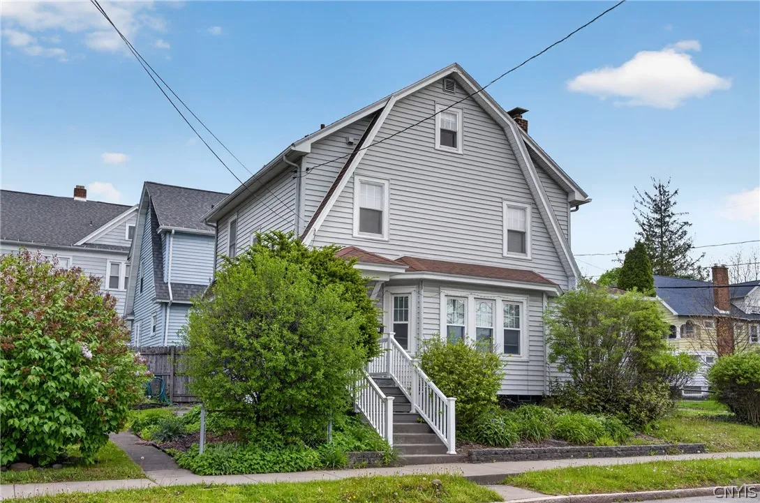521 Kensington Road, Syracuse, New York 13210, Syracuse, New York 13210, 3 Bedrooms Bedrooms, 9 Rooms Rooms,1 BathroomBathrooms,Residential,For Sale,521 Kensington Road, Syracuse, New York 13210,0,S1681210