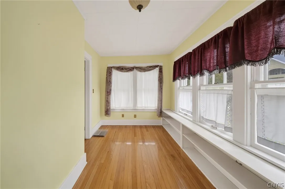 521 Kensington Road, Syracuse, New York 13210, Syracuse, New York 13210, 3 Bedrooms Bedrooms, 9 Rooms Rooms,1 BathroomBathrooms,Residential,For Sale,521 Kensington Road, Syracuse, New York 13210,0,S1681210