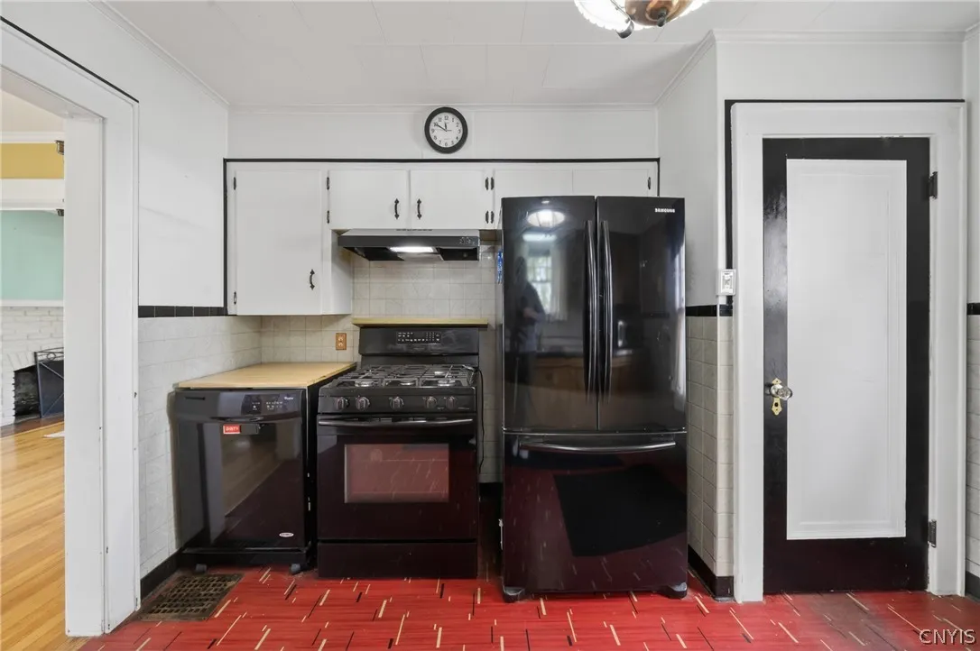 521 Kensington Road, Syracuse, New York 13210, Syracuse, New York 13210, 3 Bedrooms Bedrooms, 9 Rooms Rooms,1 BathroomBathrooms,Residential,For Sale,521 Kensington Road, Syracuse, New York 13210,0,S1681210