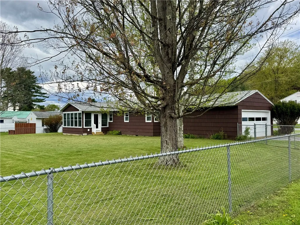 60 Richards Avenue, Oneonta, New York 13820, Oneonta, New York 13820, 3 Bedrooms Bedrooms, 7 Rooms Rooms,1 BathroomBathrooms,Residential,For Sale,60 Richards Avenue, Oneonta, New York 13820,0,R1680264