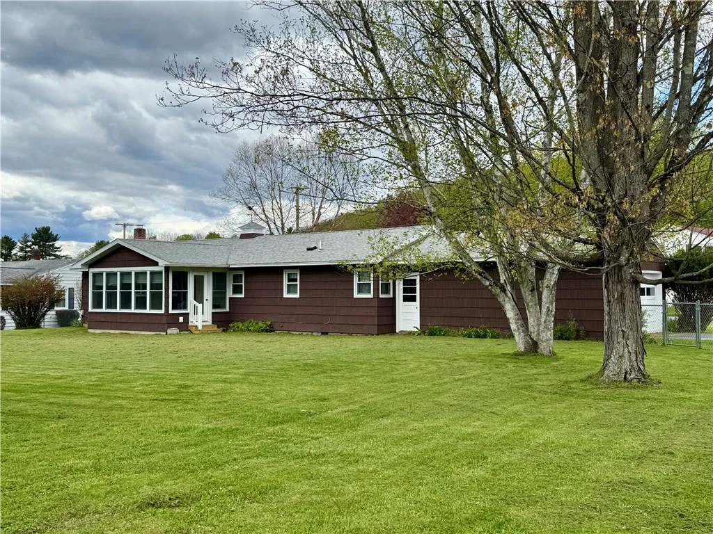 60 Richards Avenue, Oneonta, New York 13820, Oneonta, New York 13820, 3 Bedrooms Bedrooms, 7 Rooms Rooms,1 BathroomBathrooms,Residential,For Sale,60 Richards Avenue, Oneonta, New York 13820,0,R1680264