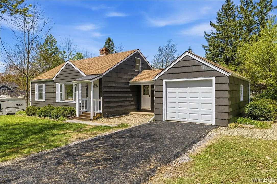 6164 Ward Road, Orchard Park, New York 14127, Orchard Park, New York 14127, 3 Bedrooms Bedrooms, 5 Rooms Rooms,2 BathroomsBathrooms,Residential,For Sale,6164 Ward Road, Orchard Park, New York 14127,0,B1681109