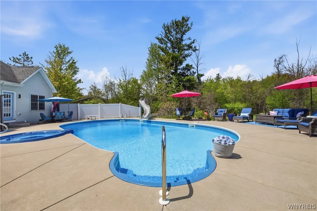 6784 Milestrip Road, Orchard Park, New York 14127, Orchard Park, New York 14127, 4 Bedrooms Bedrooms, 15 Rooms Rooms,3 BathroomsBathrooms,Residential,For Sale,6784 Milestrip Road, Orchard Park, New York 14127,0,B1681566