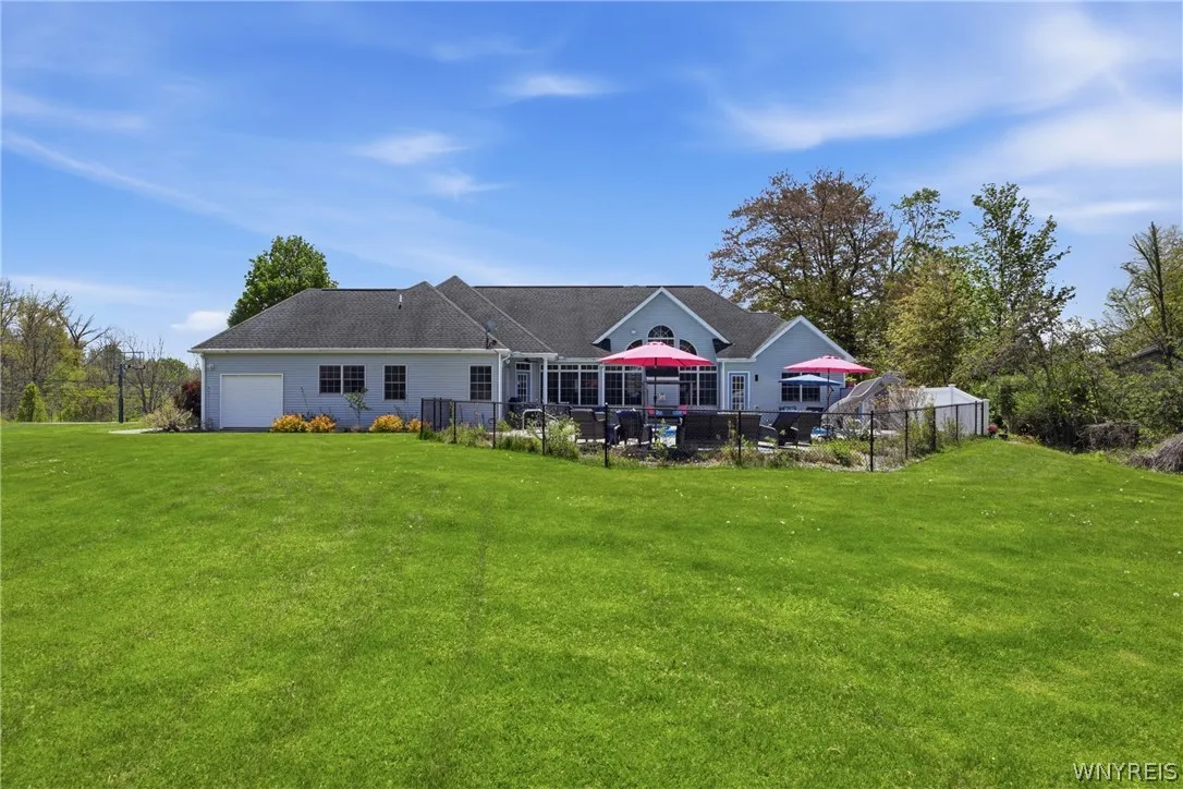 6784 Milestrip Road, Orchard Park, New York 14127, Orchard Park, New York 14127, 4 Bedrooms Bedrooms, 15 Rooms Rooms,3 BathroomsBathrooms,Residential,For Sale,6784 Milestrip Road, Orchard Park, New York 14127,0,B1681566