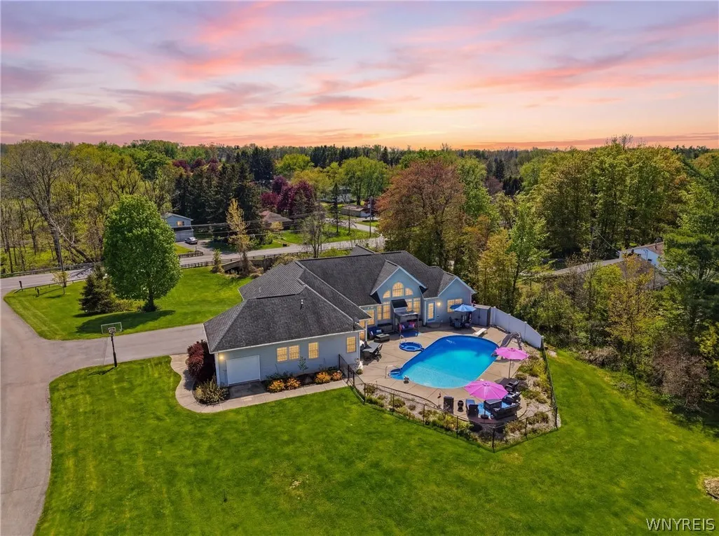 6784 Milestrip Road, Orchard Park, New York 14127, Orchard Park, New York 14127, 4 Bedrooms Bedrooms, 15 Rooms Rooms,3 BathroomsBathrooms,Residential,For Sale,6784 Milestrip Road, Orchard Park, New York 14127,0,B1681566