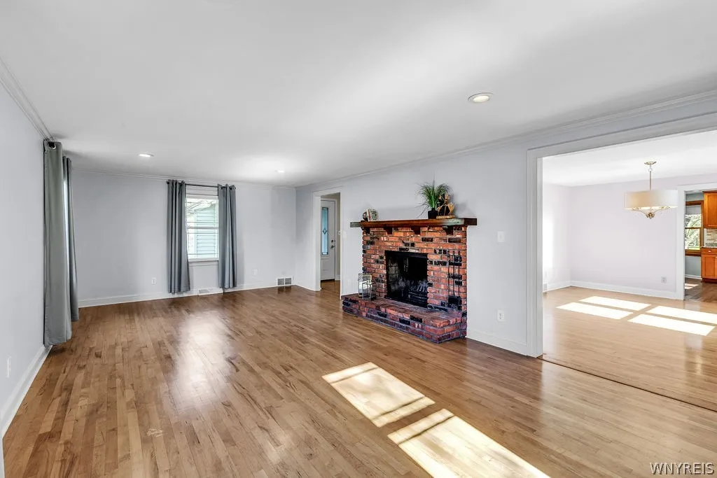 9630 High Street, Clarence, New York 14032, Clarence, New York 14032, 4 Bedrooms Bedrooms, 9 Rooms Rooms,2 BathroomsBathrooms,Residential,For Sale,9630 High Street, Clarence, New York 14032,0,B1680821
