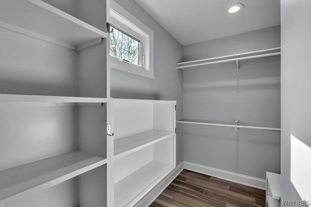 9630 High Street, Clarence, New York 14032, Clarence, New York 14032, 4 Bedrooms Bedrooms, 9 Rooms Rooms,2 BathroomsBathrooms,Residential,For Sale,9630 High Street, Clarence, New York 14032,0,B1680821