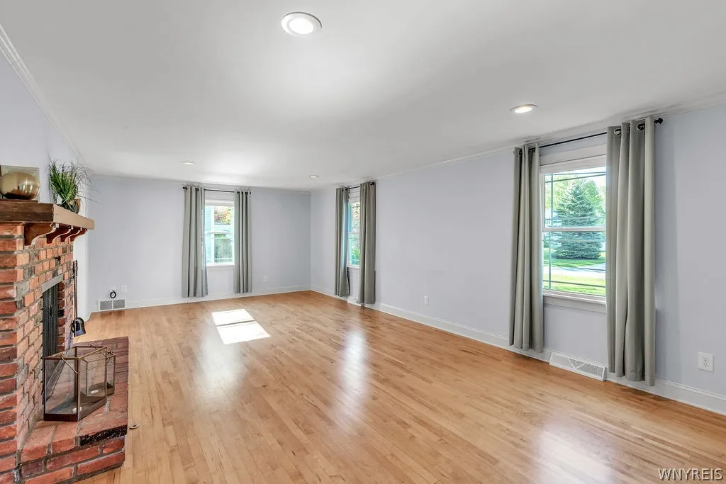 9630 High Street, Clarence, New York 14032, Clarence, New York 14032, 4 Bedrooms Bedrooms, 9 Rooms Rooms,2 BathroomsBathrooms,Residential,For Sale,9630 High Street, Clarence, New York 14032,0,B1680821