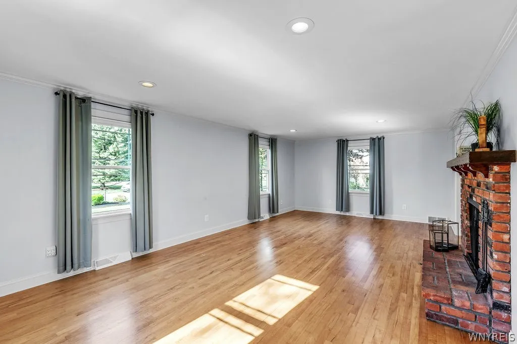 9630 High Street, Clarence, New York 14032, Clarence, New York 14032, 4 Bedrooms Bedrooms, 9 Rooms Rooms,2 BathroomsBathrooms,Residential,For Sale,9630 High Street, Clarence, New York 14032,0,B1680821
