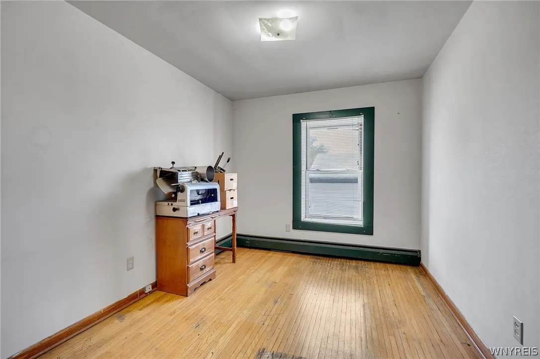 2123 Clinton Street, West Seneca, New York 14206, West Seneca, New York 14206, 4 Rooms Rooms,Commercial Sale,For Sale,2123 Clinton Street, West Seneca, New York 14206,0,B1681894