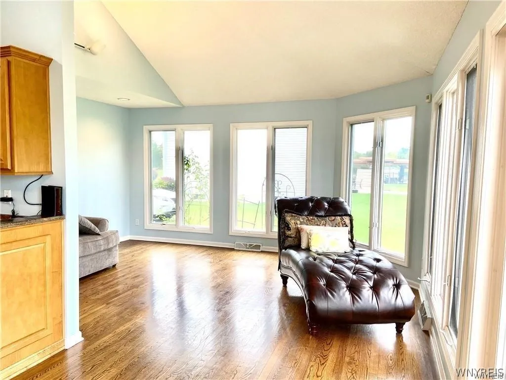 5458 Center Pine Lane, Clarence, New York 14221, Clarence, New York 14221, 4 Bedrooms Bedrooms, 9 Rooms Rooms,2 BathroomsBathrooms,Residential Lease,For Rent,5458 Center Pine Lane, Clarence, New York 14221,0,B1681975