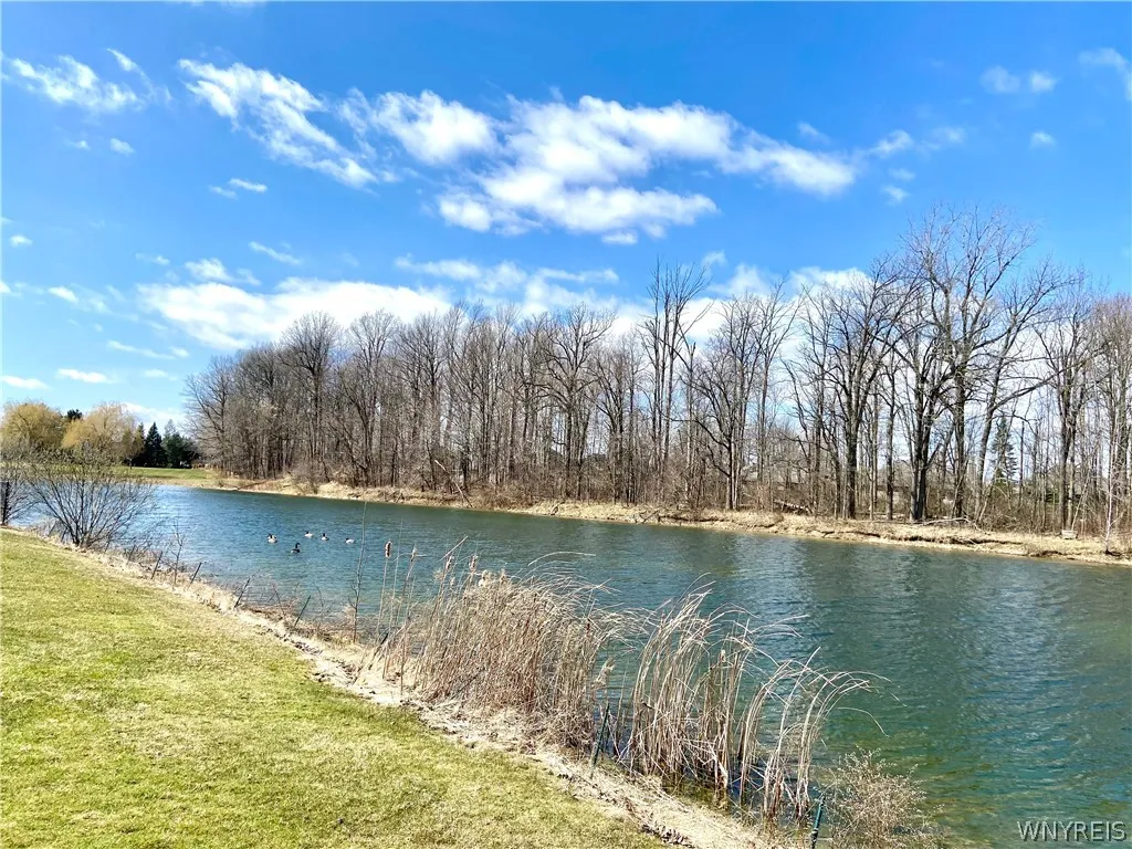 5458 Center Pine Lane, Clarence, New York 14221, Clarence, New York 14221, 4 Bedrooms Bedrooms, 9 Rooms Rooms,2 BathroomsBathrooms,Residential Lease,For Rent,5458 Center Pine Lane, Clarence, New York 14221,0,B1681975
