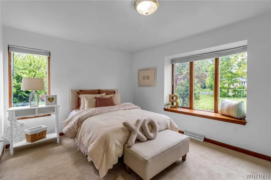 5409 Maelou Drive, Hamburg, New York 14075, Hamburg, New York 14075, 3 Bedrooms Bedrooms, 7 Rooms Rooms,2 BathroomsBathrooms,Residential,Closed,5409 Maelou Drive, Hamburg, New York 14075,0,B1681027