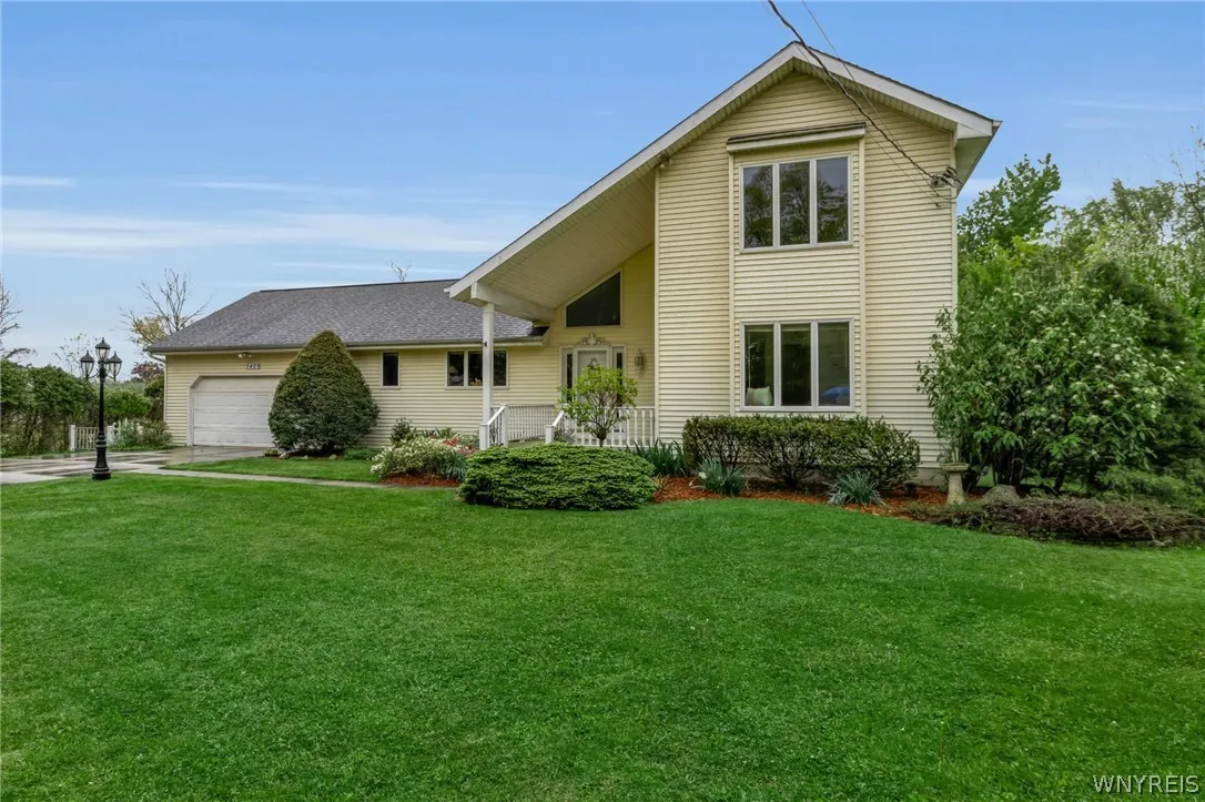 5409 Maelou Drive, Hamburg, New York 14075, Hamburg, New York 14075, 3 Bedrooms Bedrooms, 7 Rooms Rooms,2 BathroomsBathrooms,Residential,Closed,5409 Maelou Drive, Hamburg, New York 14075,0,B1681027