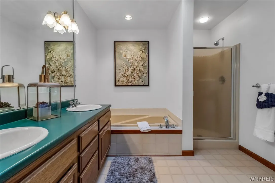 5409 Maelou Drive, Hamburg, New York 14075, Hamburg, New York 14075, 3 Bedrooms Bedrooms, 7 Rooms Rooms,2 BathroomsBathrooms,Residential,Closed,5409 Maelou Drive, Hamburg, New York 14075,0,B1681027
