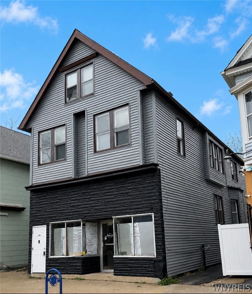 1067 Tonawanda Street, Buffalo, New York 14207, Buffalo, New York 14207, ,Commercial Lease,For Rent,1067 Tonawanda Street, Buffalo, New York 14207,0,B1682118