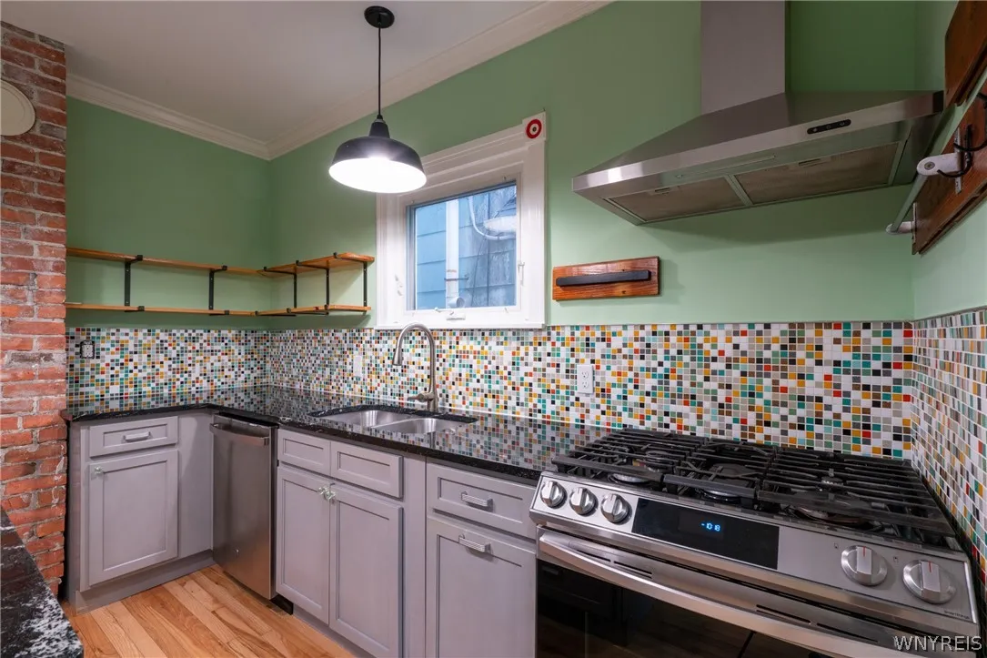 299 West Delavan Ave Avenue, Buffalo, New York 142, Buffalo, New York 14213, 4 Bedrooms Bedrooms, 7 Rooms Rooms,1 BathroomBathrooms,Residential,For Sale,299 West Delavan Ave Avenue, Buffalo, New York 142,0,B1681994