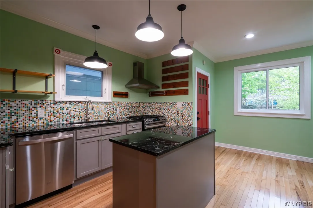 299 West Delavan Ave Avenue, Buffalo, New York 142, Buffalo, New York 14213, 4 Bedrooms Bedrooms, 7 Rooms Rooms,1 BathroomBathrooms,Residential,For Sale,299 West Delavan Ave Avenue, Buffalo, New York 142,0,B1681994