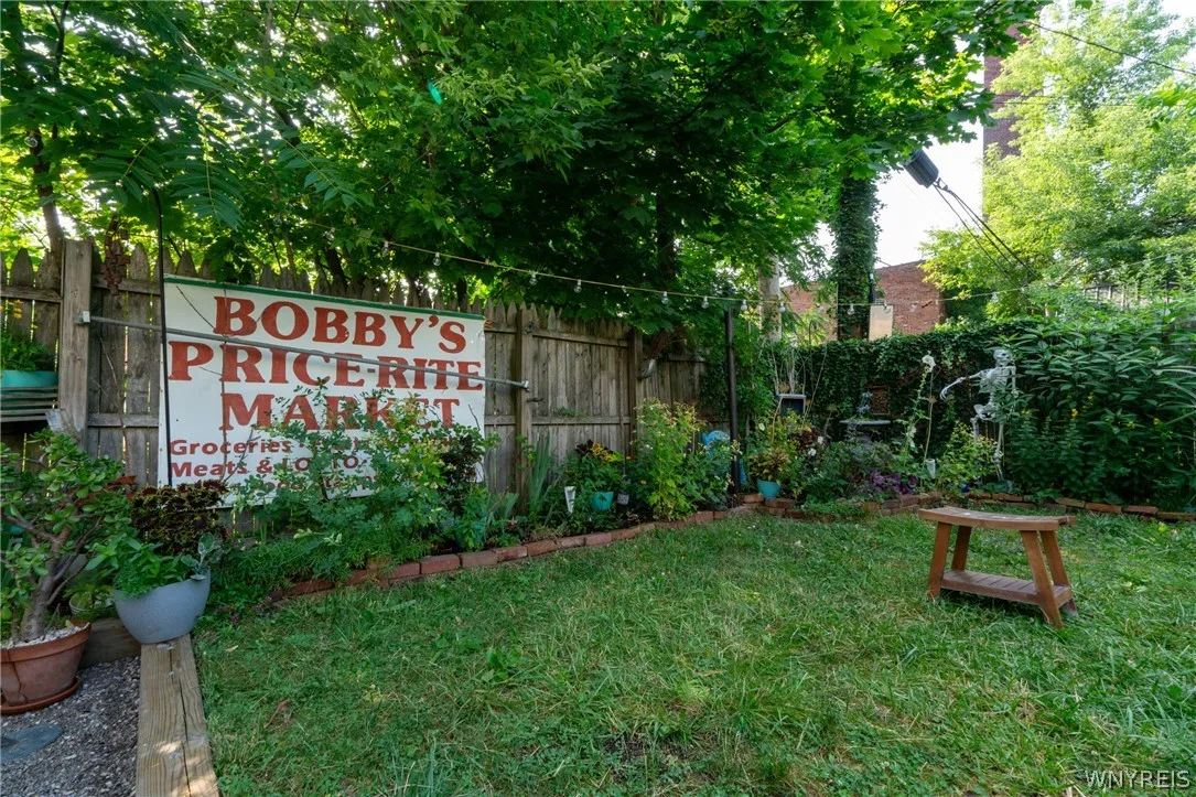 299 West Delavan Ave Avenue, Buffalo, New York 142, Buffalo, New York 14213, 4 Bedrooms Bedrooms, 7 Rooms Rooms,1 BathroomBathrooms,Residential,For Sale,299 West Delavan Ave Avenue, Buffalo, New York 142,0,B1681994