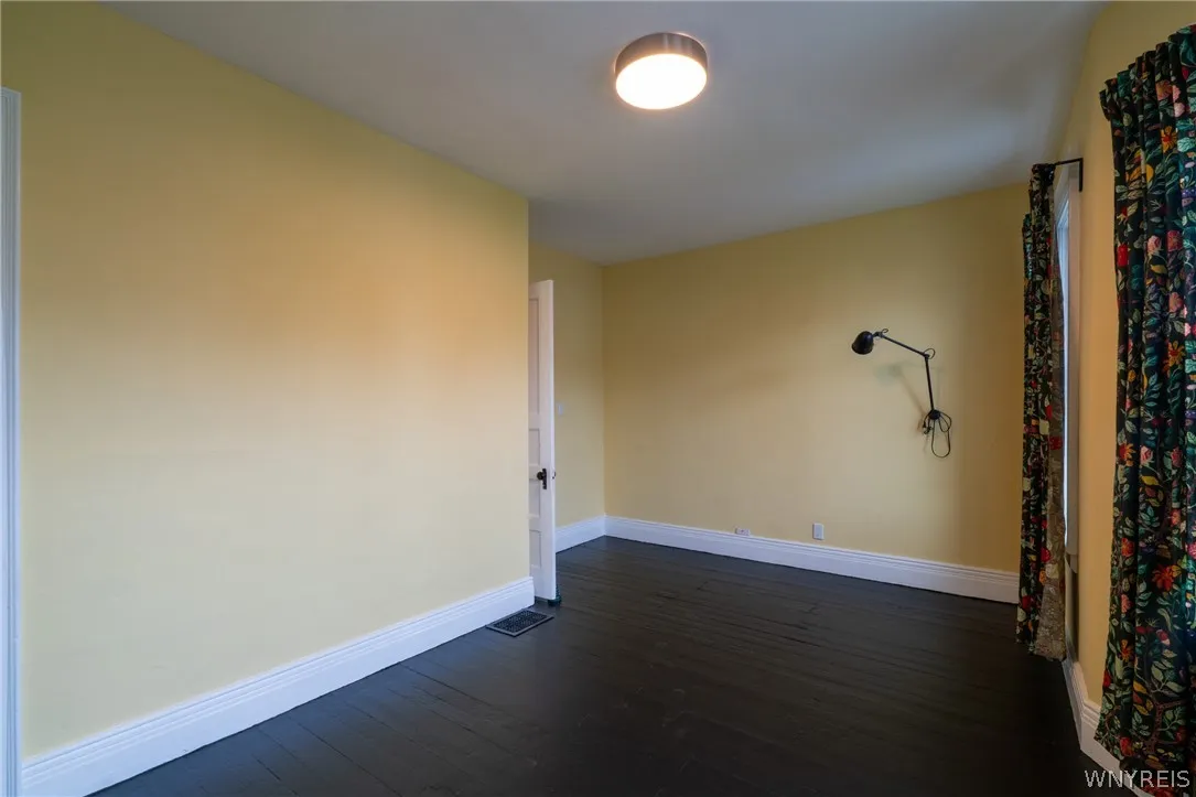 299 West Delavan Ave Avenue, Buffalo, New York 142, Buffalo, New York 14213, 4 Bedrooms Bedrooms, 7 Rooms Rooms,1 BathroomBathrooms,Residential,For Sale,299 West Delavan Ave Avenue, Buffalo, New York 142,0,B1681994