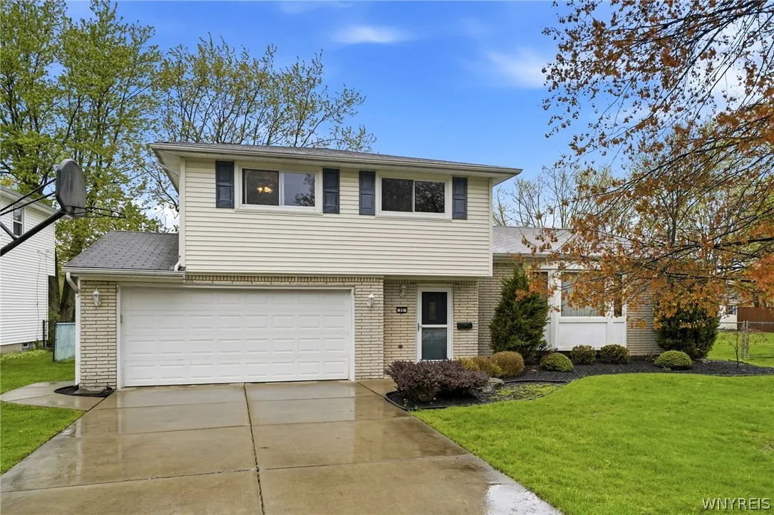 86 Tartan Lane, Amherst, New York 14221, Amherst, New York 14221, 3 Bedrooms Bedrooms, 7 Rooms Rooms,1 BathroomBathrooms,Residential,For Sale,86 Tartan Lane, Amherst, New York 14221,0,B1681650