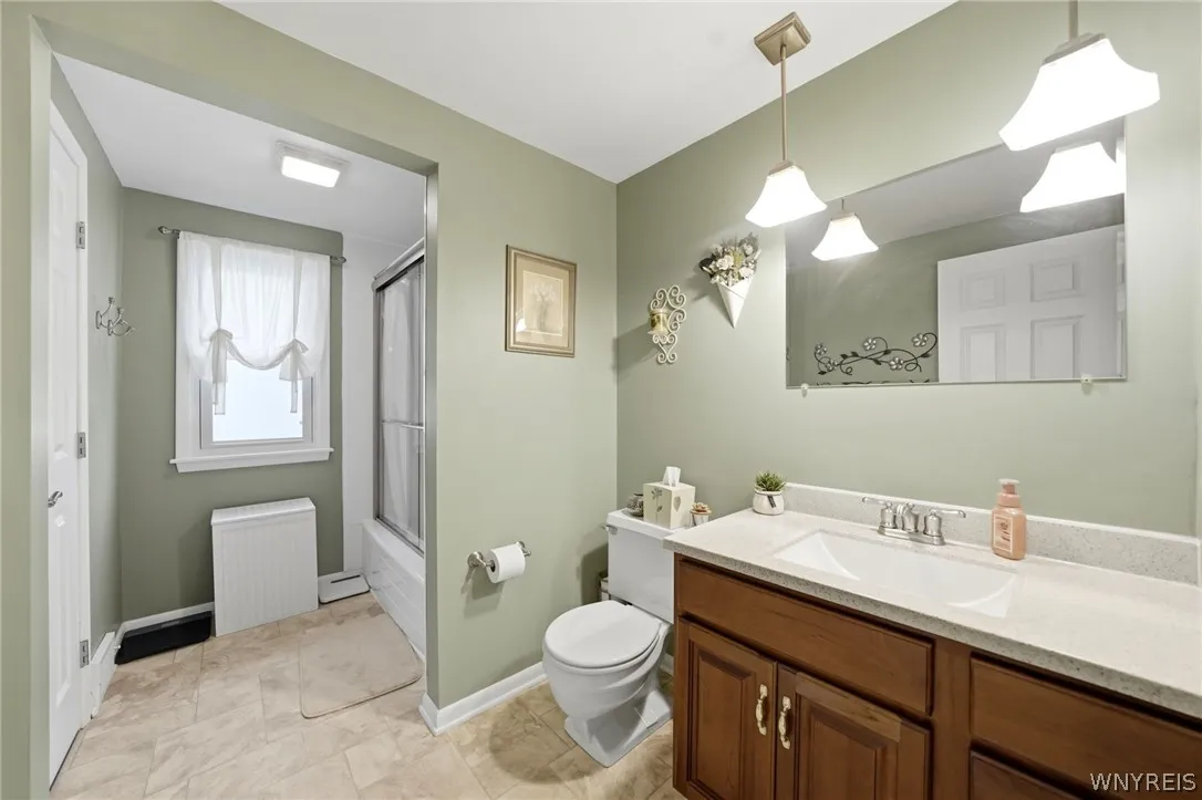 86 Tartan Lane, Amherst, New York 14221, Amherst, New York 14221, 3 Bedrooms Bedrooms, 7 Rooms Rooms,1 BathroomBathrooms,Residential,For Sale,86 Tartan Lane, Amherst, New York 14221,0,B1681650