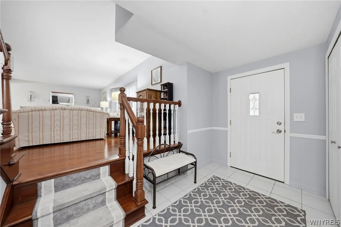 86 Tartan Lane, Amherst, New York 14221, Amherst, New York 14221, 3 Bedrooms Bedrooms, 7 Rooms Rooms,1 BathroomBathrooms,Residential,For Sale,86 Tartan Lane, Amherst, New York 14221,0,B1681650