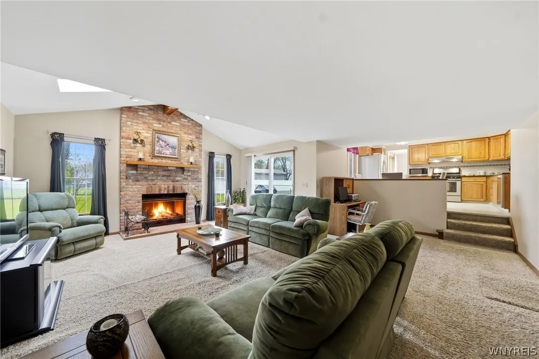 86 Tartan Lane, Amherst, New York 14221, Amherst, New York 14221, 3 Bedrooms Bedrooms, 7 Rooms Rooms,1 BathroomBathrooms,Residential,For Sale,86 Tartan Lane, Amherst, New York 14221,0,B1681650