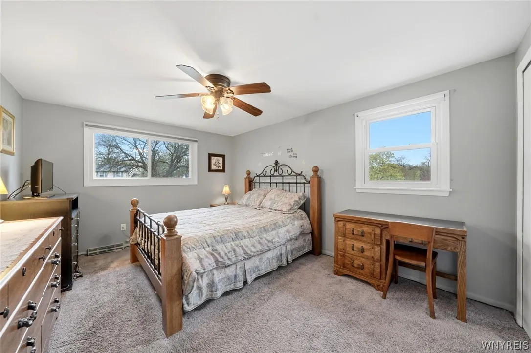 86 Tartan Lane, Amherst, New York 14221, Amherst, New York 14221, 3 Bedrooms Bedrooms, 7 Rooms Rooms,1 BathroomBathrooms,Residential,For Sale,86 Tartan Lane, Amherst, New York 14221,0,B1681650