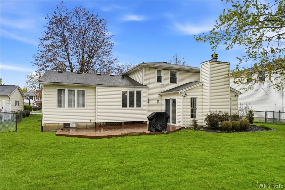 86 Tartan Lane, Amherst, New York 14221, Amherst, New York 14221, 3 Bedrooms Bedrooms, 7 Rooms Rooms,1 BathroomBathrooms,Residential,For Sale,86 Tartan Lane, Amherst, New York 14221,0,B1681650