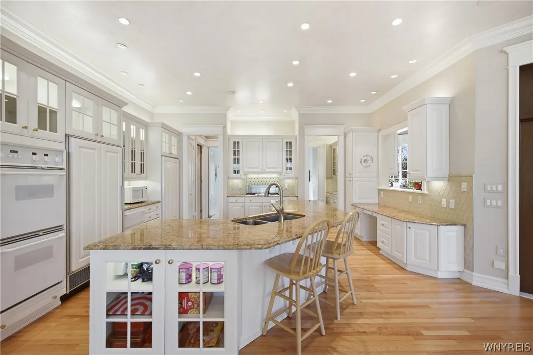 224 Village Pointe Lane, Amherst, New York 14221, Amherst, New York 14221, 4 Bedrooms Bedrooms, 10 Rooms Rooms,5 BathroomsBathrooms,Residential,For Sale,224 Village Pointe Lane, Amherst, New York 14221,0,B1682061