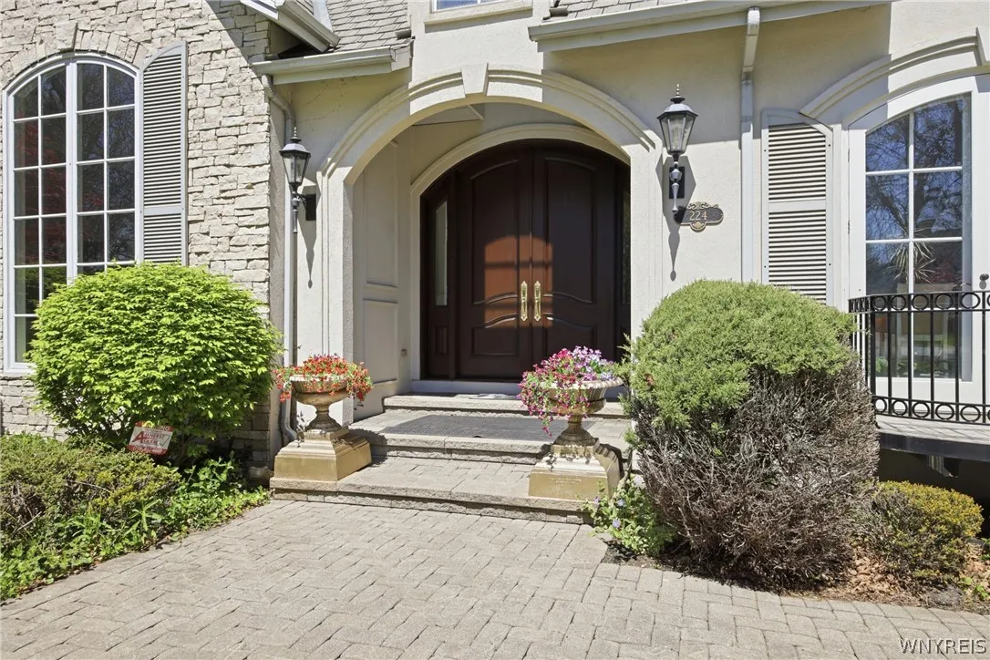 224 Village Pointe Lane, Amherst, New York 14221, Amherst, New York 14221, 4 Bedrooms Bedrooms, 10 Rooms Rooms,5 BathroomsBathrooms,Residential,For Sale,224 Village Pointe Lane, Amherst, New York 14221,0,B1682061