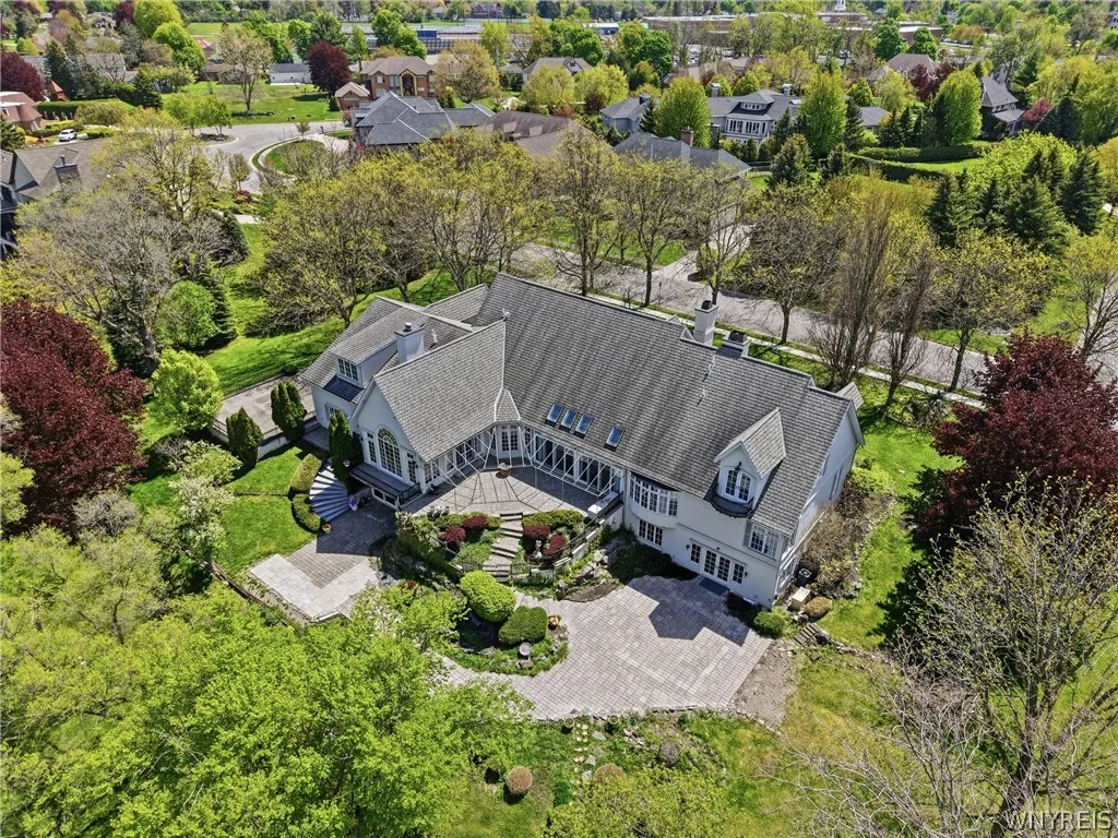224 Village Pointe Lane, Amherst, New York 14221, Amherst, New York 14221, 4 Bedrooms Bedrooms, 10 Rooms Rooms,5 BathroomsBathrooms,Residential,For Sale,224 Village Pointe Lane, Amherst, New York 14221,0,B1682061