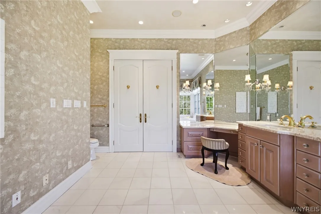 224 Village Pointe Lane, Amherst, New York 14221, Amherst, New York 14221, 4 Bedrooms Bedrooms, 10 Rooms Rooms,5 BathroomsBathrooms,Residential,For Sale,224 Village Pointe Lane, Amherst, New York 14221,0,B1682061
